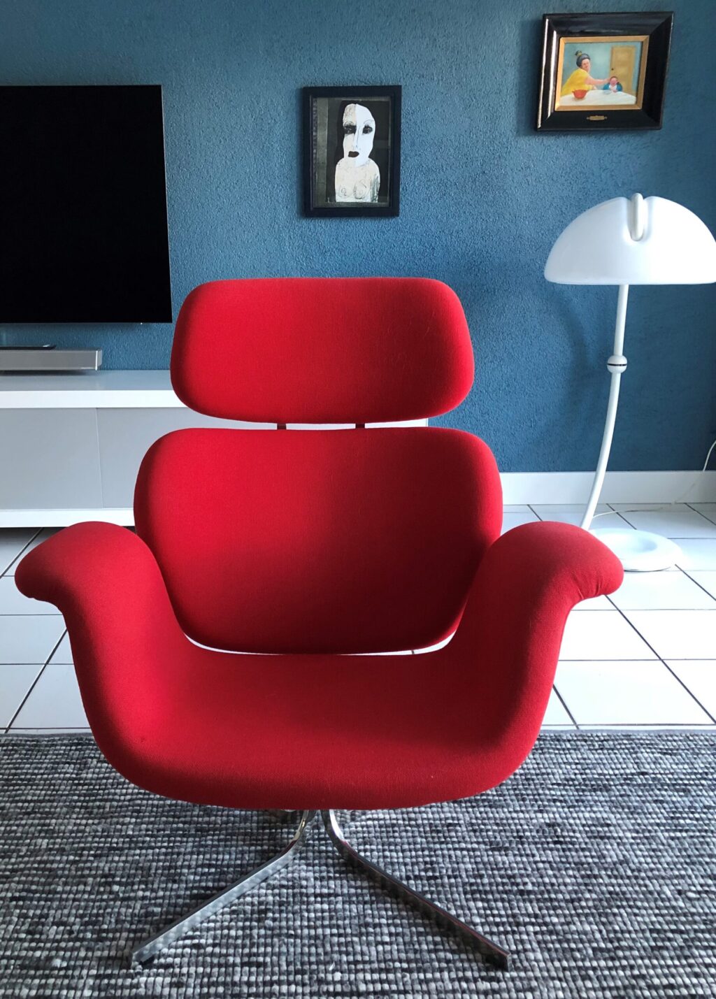 Artifort Tulip red Gabriel Interglobe Wool upholstery fabric