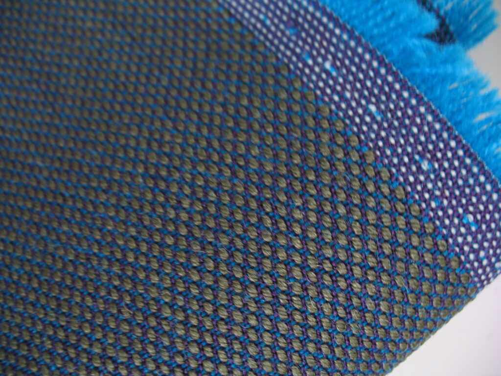 Kvadrat Steelcut Trio 3 883 olive green turquoise purple