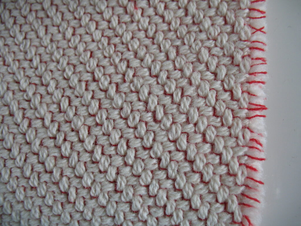 Kvadrat Coda 2 116 cream red