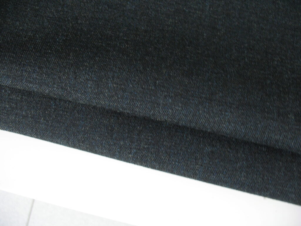 Kvadrat Remix 3 183 anthracite grey black