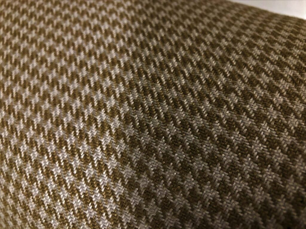 Kobe Orelle CS 1 houndstooth in shades of brown