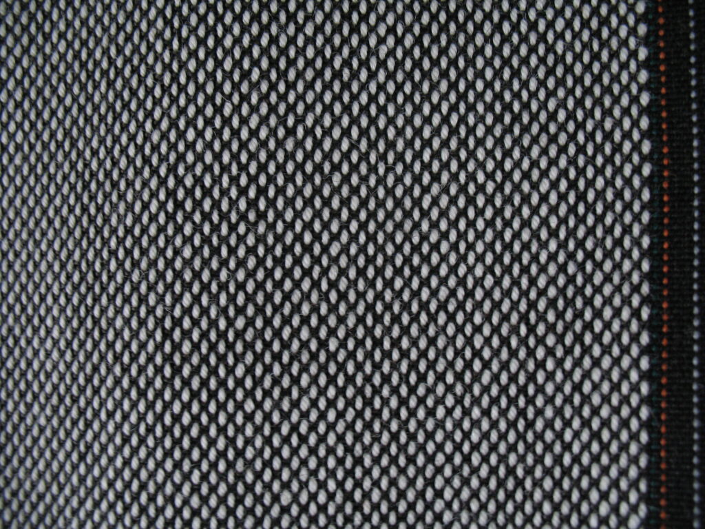 Kvadrat Steelcut Trio 3 124 cream brown