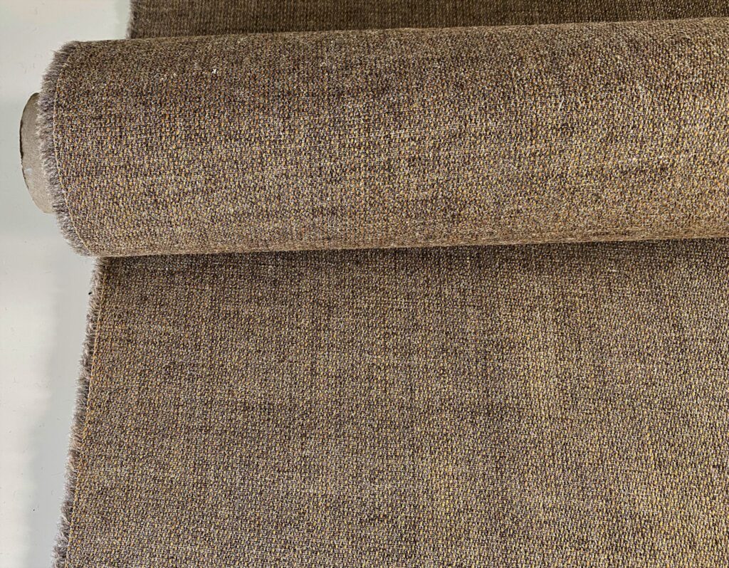 Kvadrat Clara 2 273 grey-brown camel