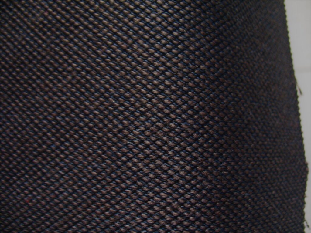 Kvadrat Steelcut Trio 3 195 brown blue
