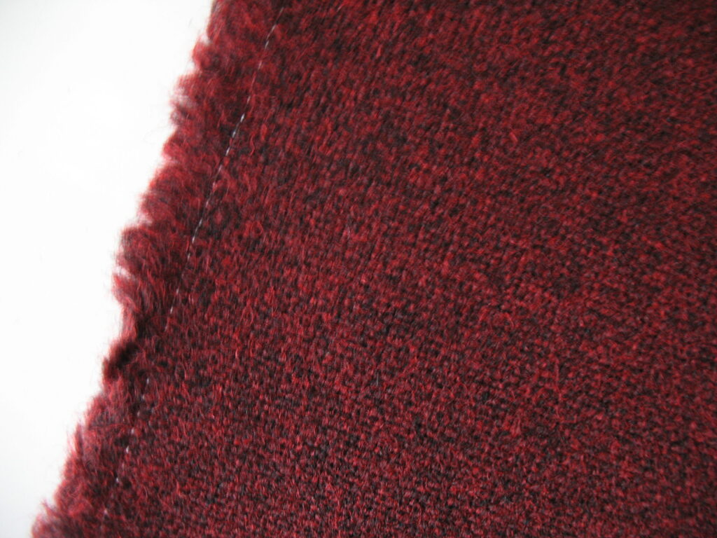 Kvadrat Tonica 2 612 dark red