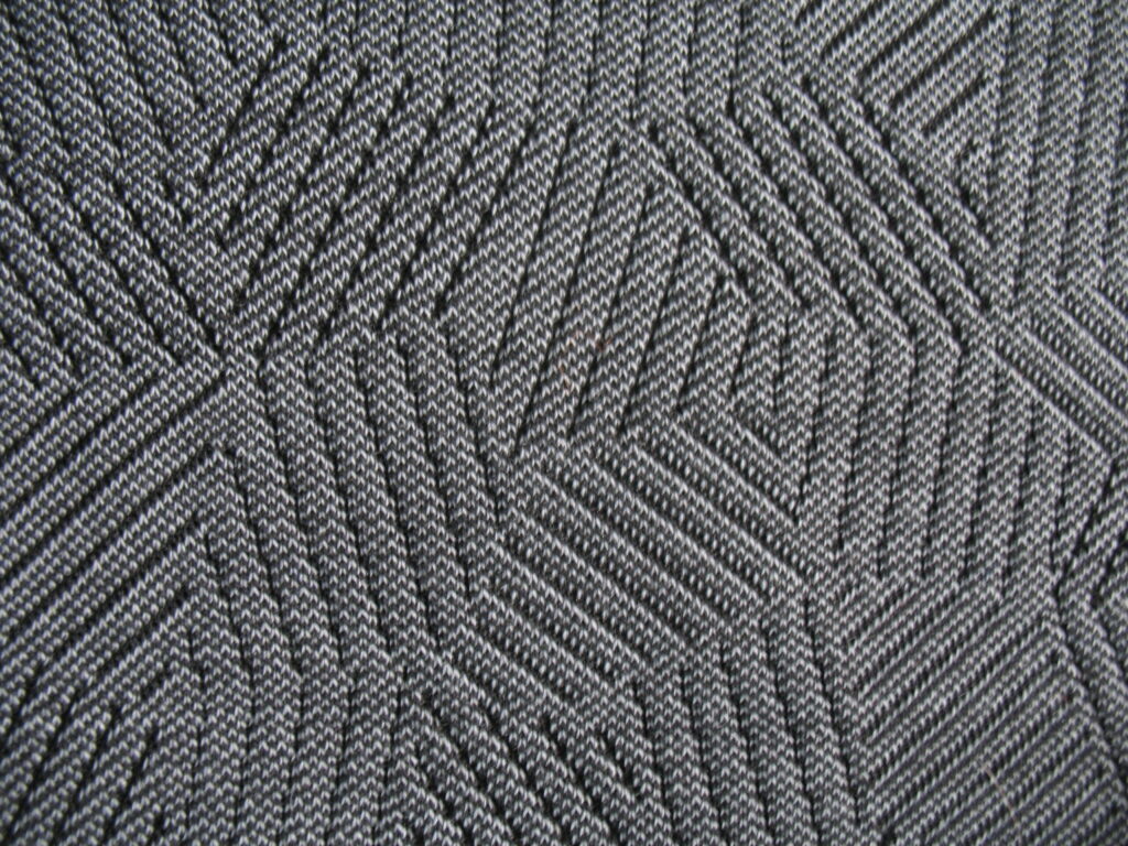 Kvadrat Razzle Dazzle 0156 Carbon grey black
