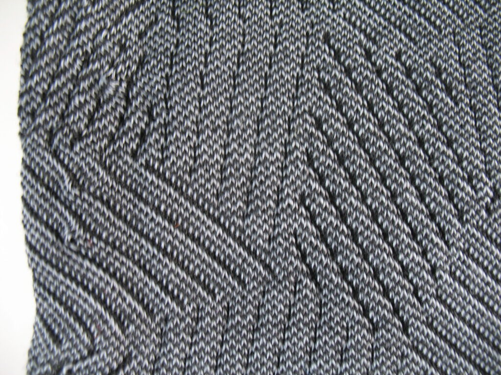 Kvadrat Razzle Dazzle Carbon 0156 grey black