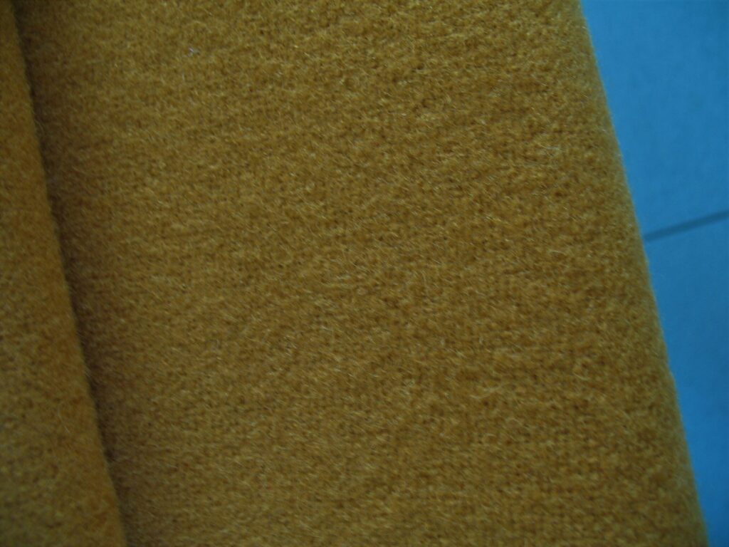Kvadrat Tonus 4 454 dark yellow