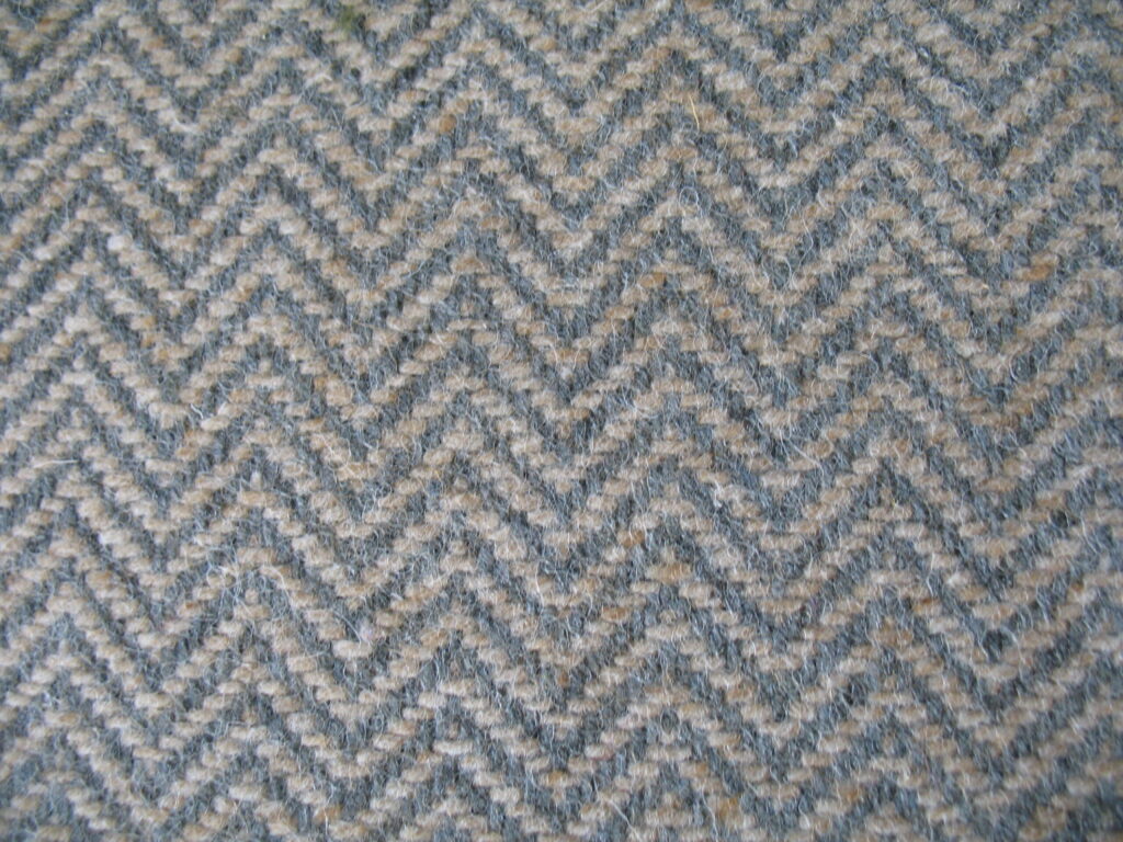 Bute Lewis CF840 0112 Eagle beige grey