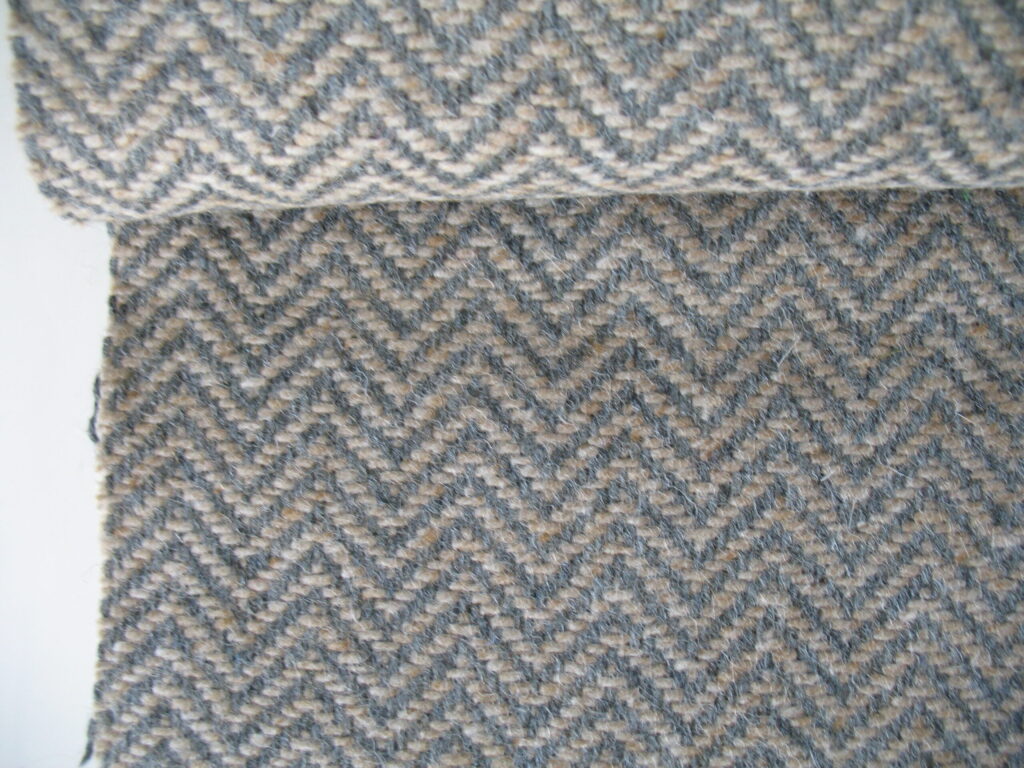 Bute Fabrics Lewis CF840 0112 Eagle beige grey
