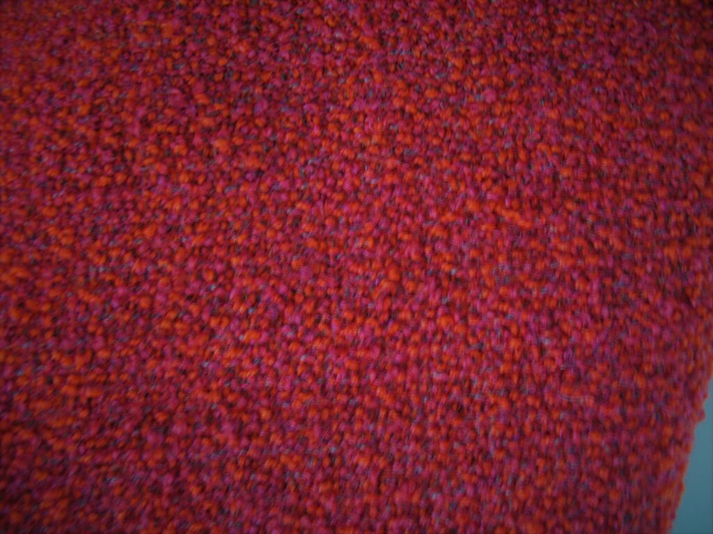 Kvadrat Outback 641 orange, shades of red, grey