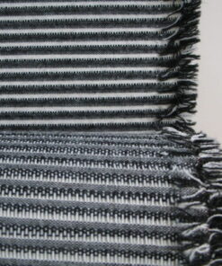 Kvadrat Chicago 129 cream white black