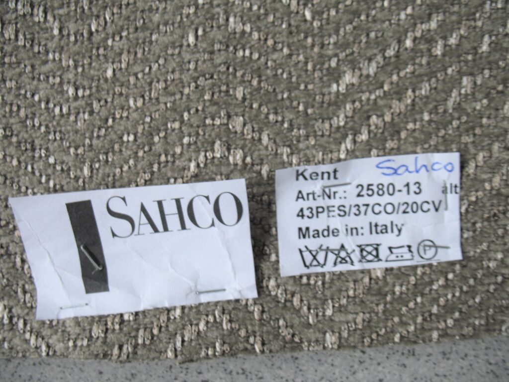 Kvadrat Sahco Kent 13 light brown