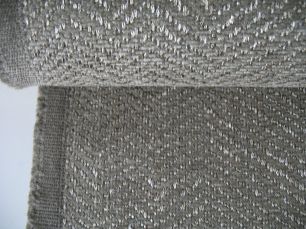 Kvadrat Sahco Kent 13 light brown