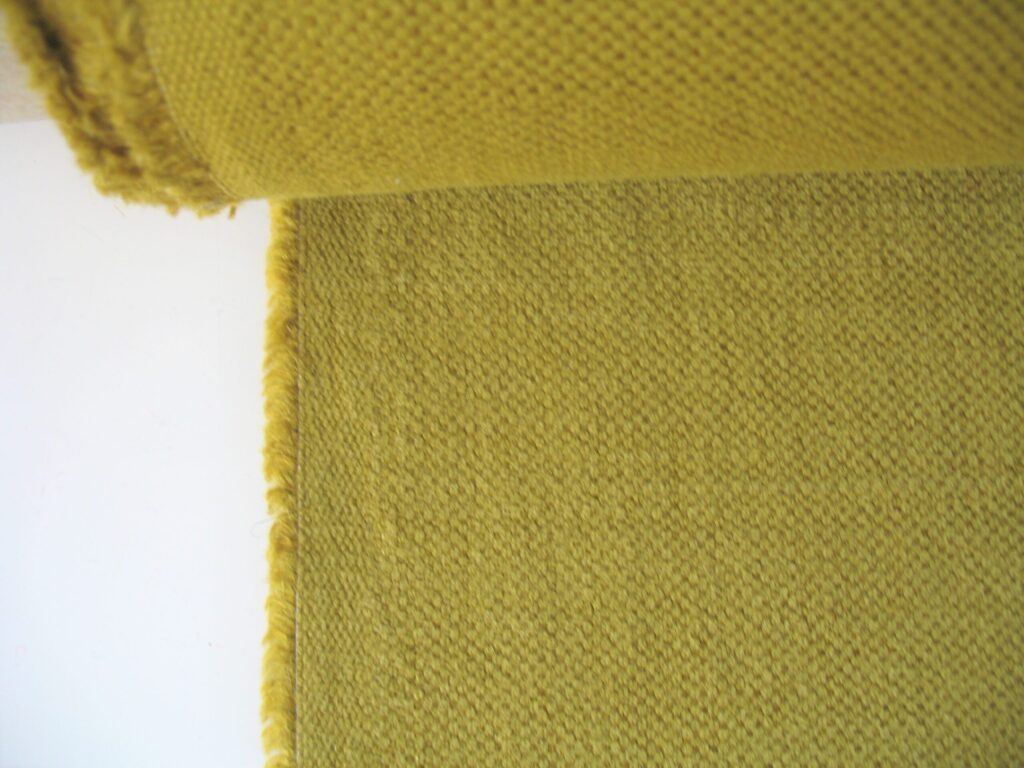 Romo Linara ochre-yellow-green