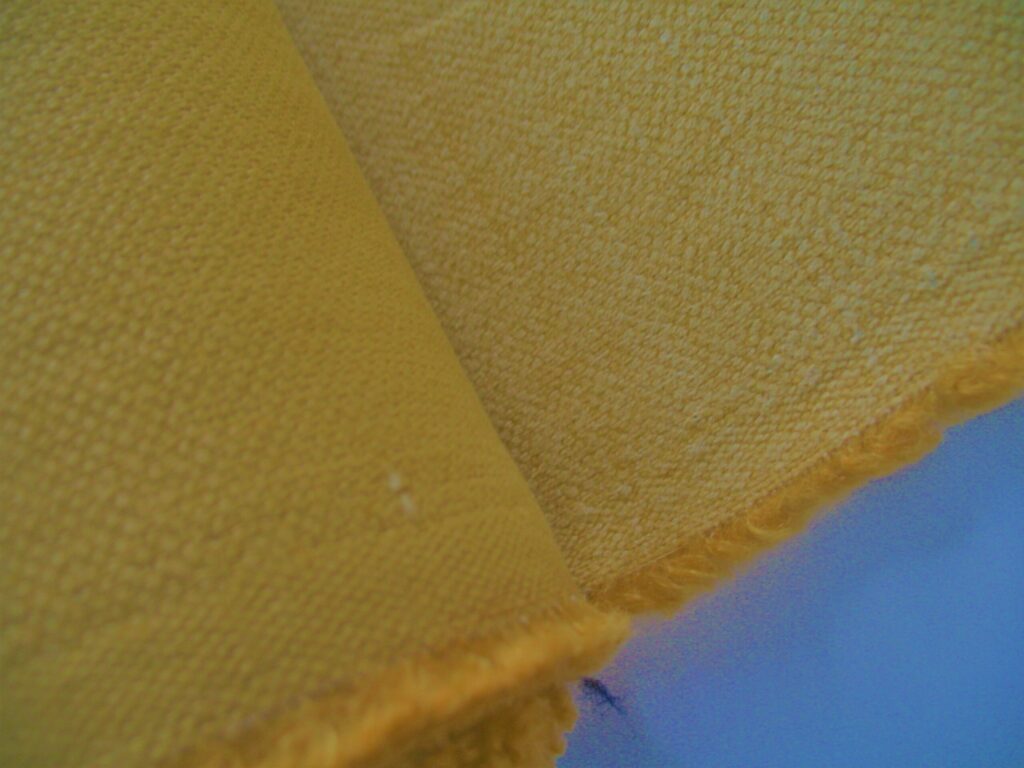 Romo Linara yellow