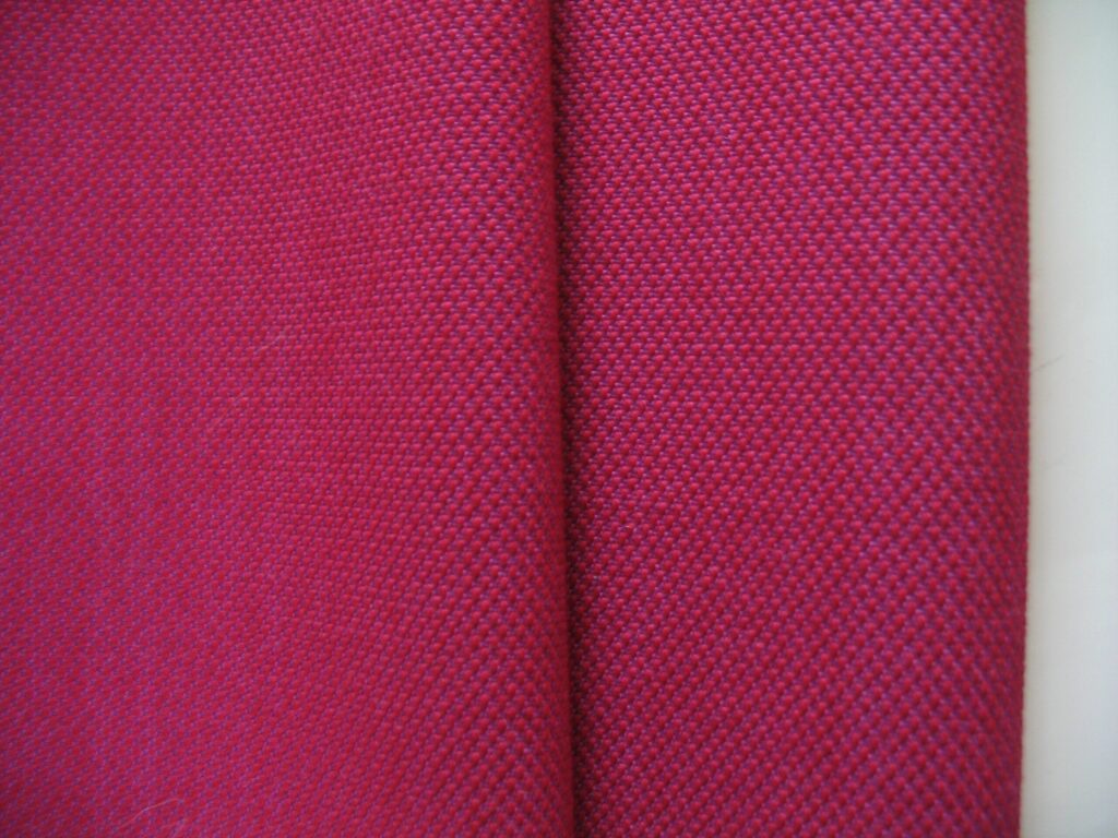 Kvadrat Steelcut Trio 653 fuchsia pink