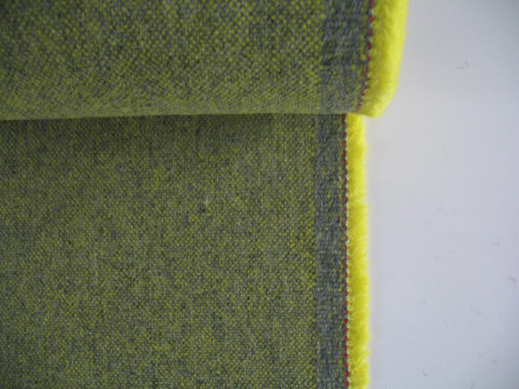 Vescom Wolin 39 yellow grey