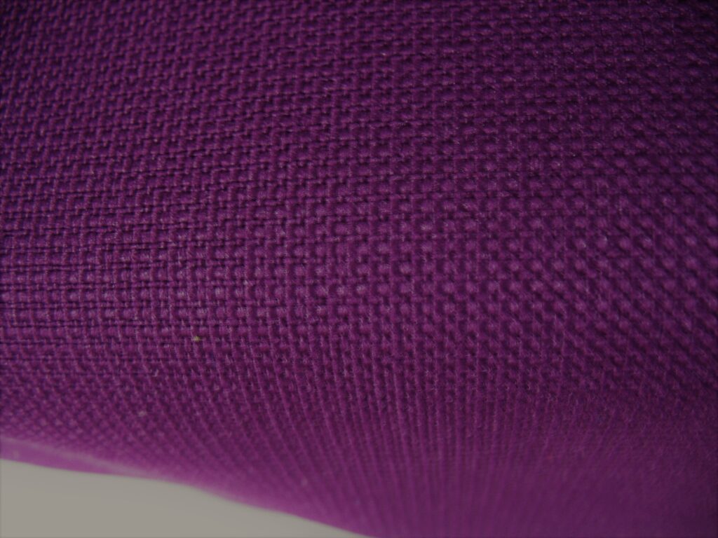 Camira Urban YN204 Graffiti purple