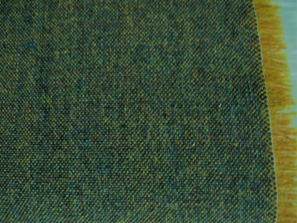 Kvadrat Remix 3 842 green yellow blue