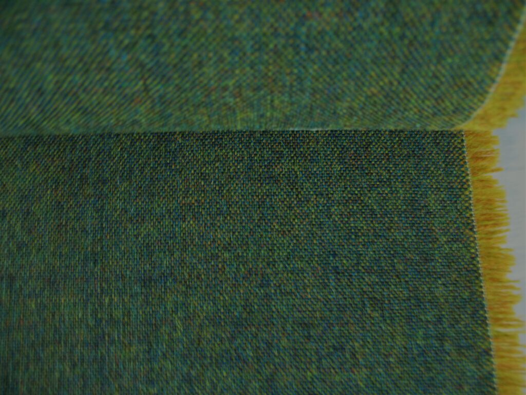 Kvadrat Remix 3 842 green yellow blue