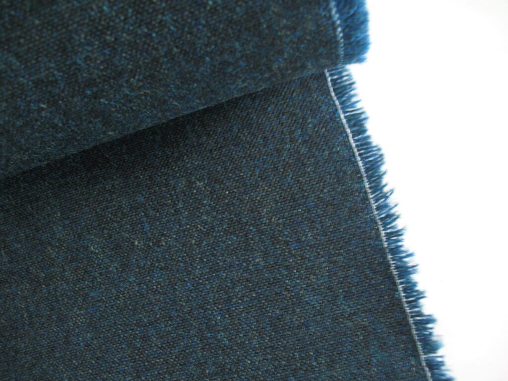 Kvadrat Remix 3 873 blue