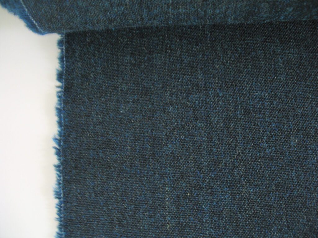 Kvadrat Remix 3 873 blue