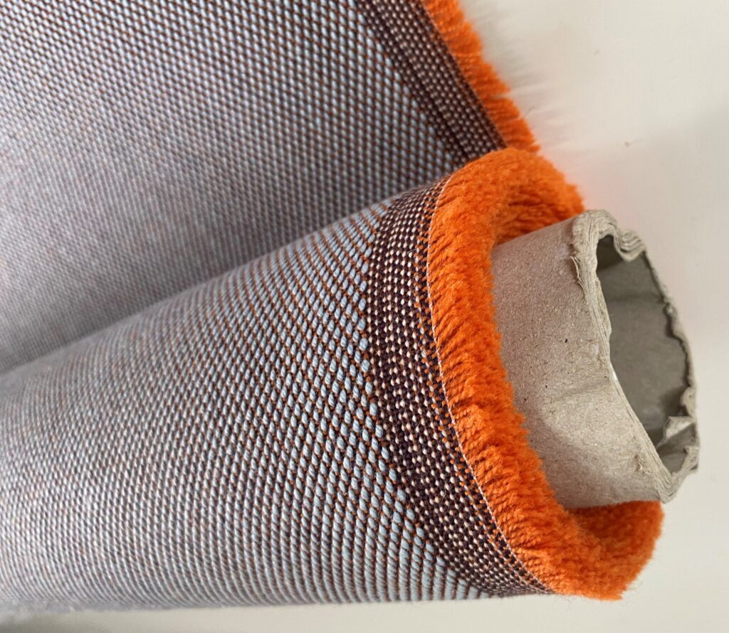 Kvadrat Steelcut Trio 3 416 soft blue orange