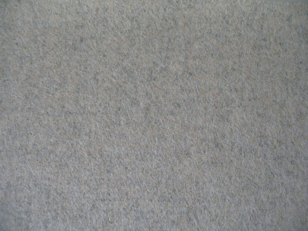 Kvadrat Divina MD 213 beige