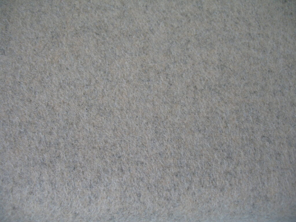 Kvadrat Divina MD 213 beige