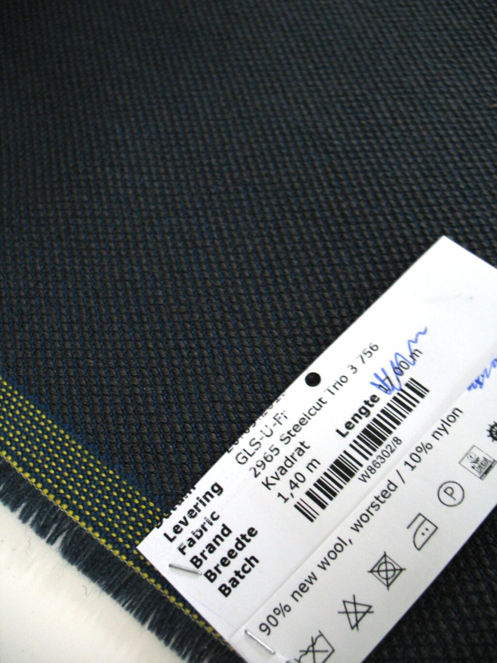 Kvadrat Steelcut Trio 3 756 blue brown