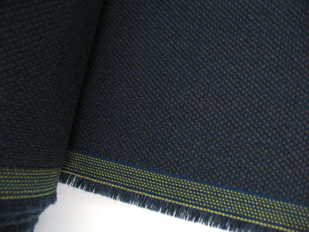 Kvadrat Steelcut Trio 3 756 blue brown