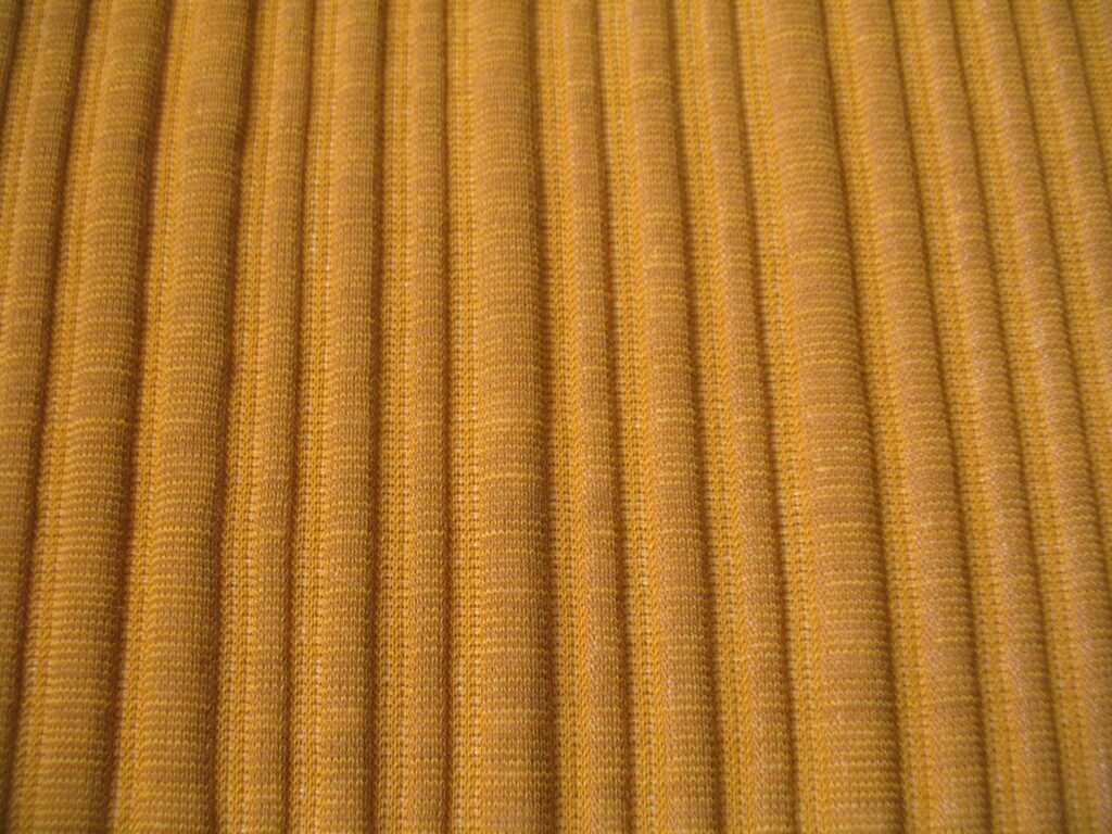 Kvadrat Febrik Husk 0454 Turmeric ochre-yellow orange