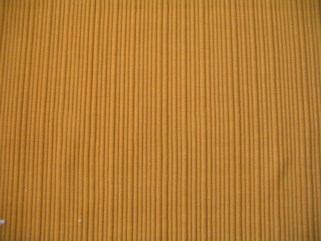 Kvadrat Febrik Husk 0454 Turmeric ochre-yellow orange