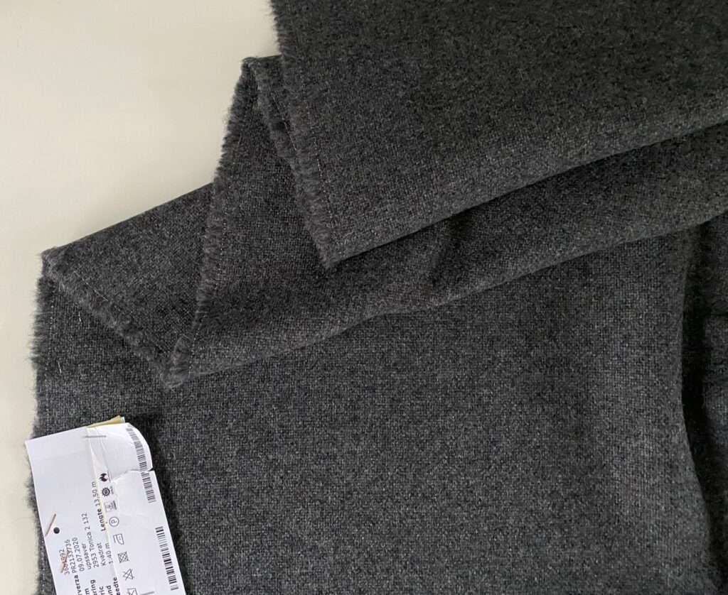 Kvadrat Tonica 2 132 dark grey melange