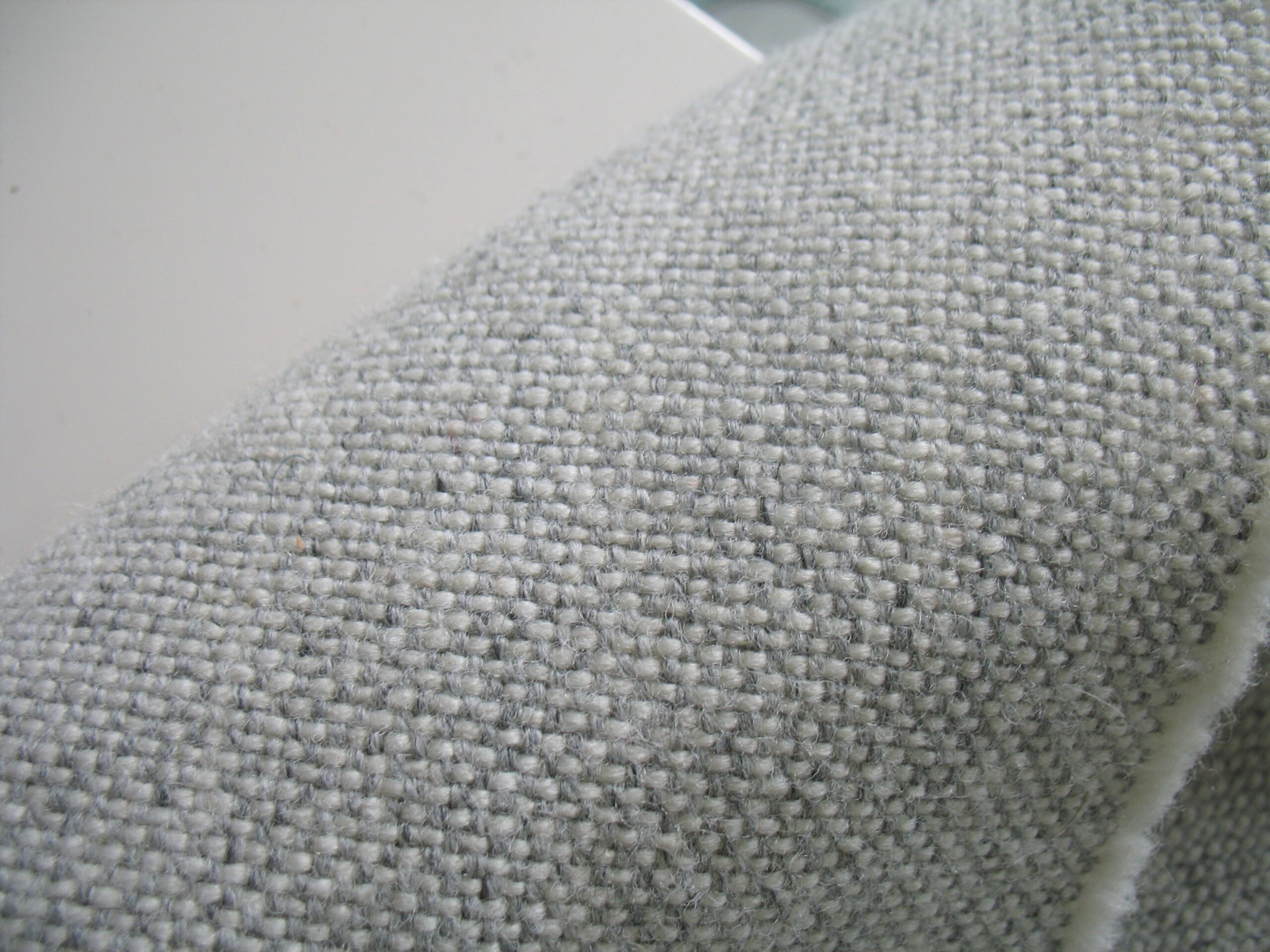 Kvadrat Hallingdal 65 110 cream grey