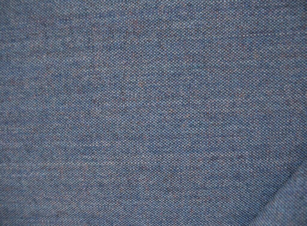 Kvadrat Remix 3 743 shades of blue and reddish-brown