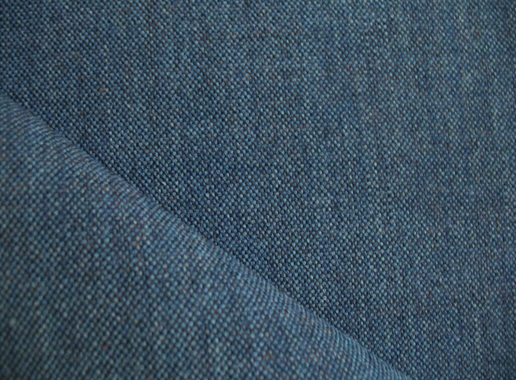 Kvadrat Remix 3 743 shades of blue and reddish-brown