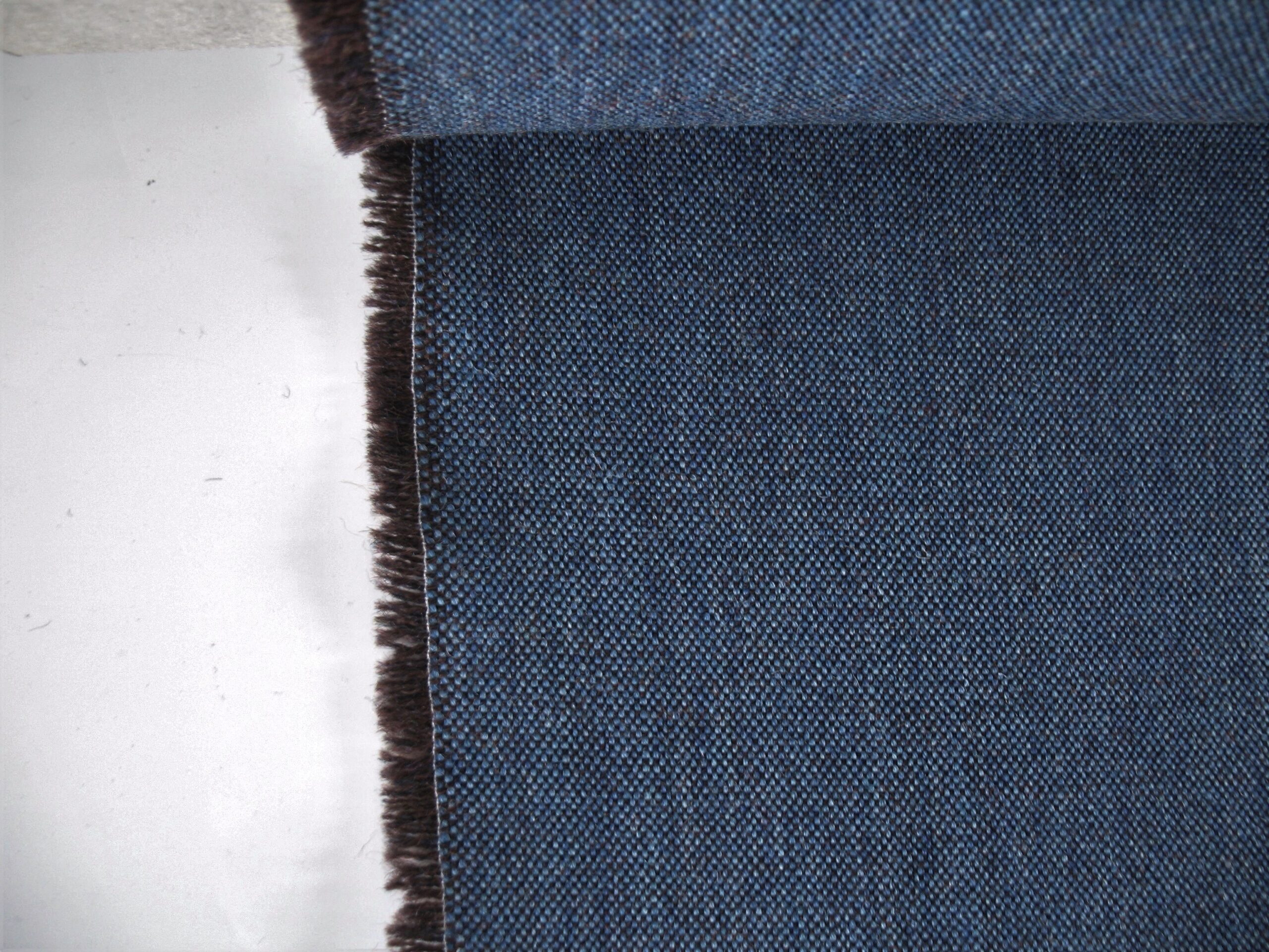 Kvadrat Remix 3 743 shades of blue and reddish-brown