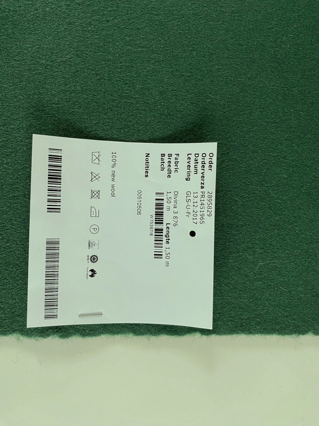Kvadrat Divina 3 876 dark green