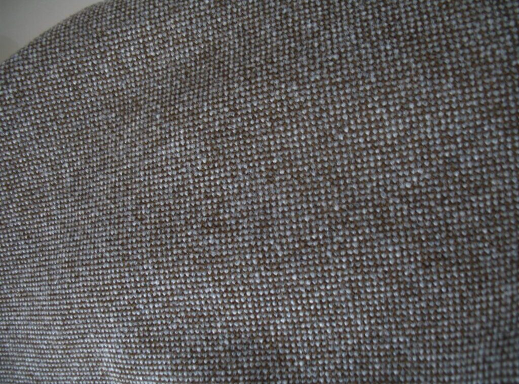 Kvadrat Hallingdal 65 270 brown grey
