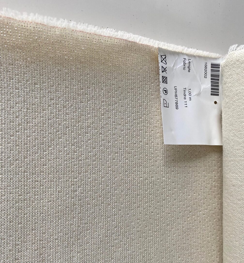 Kvadrat Tindra 111 cream white silver