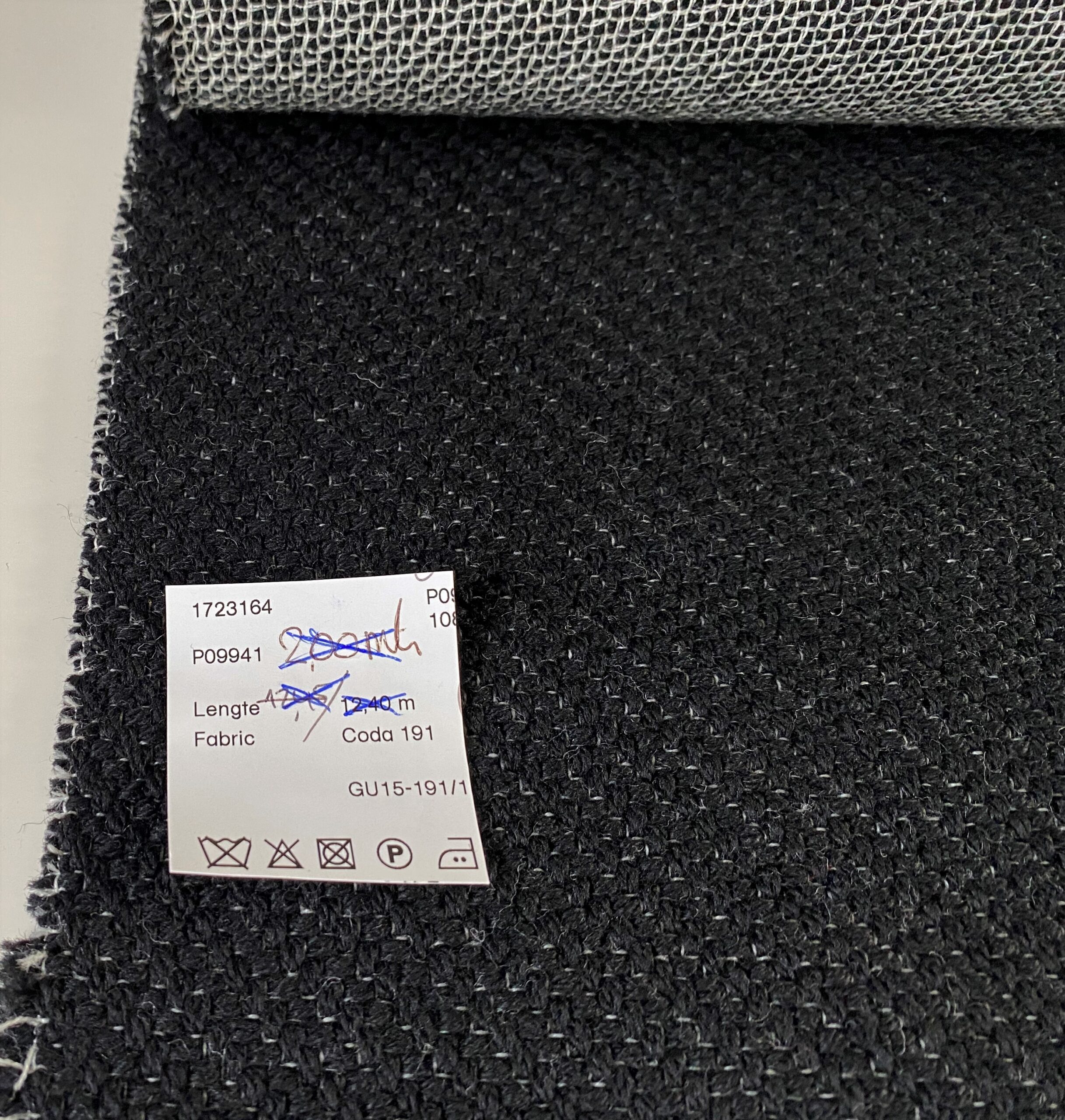 Kvadrat Coda 191 black cream white