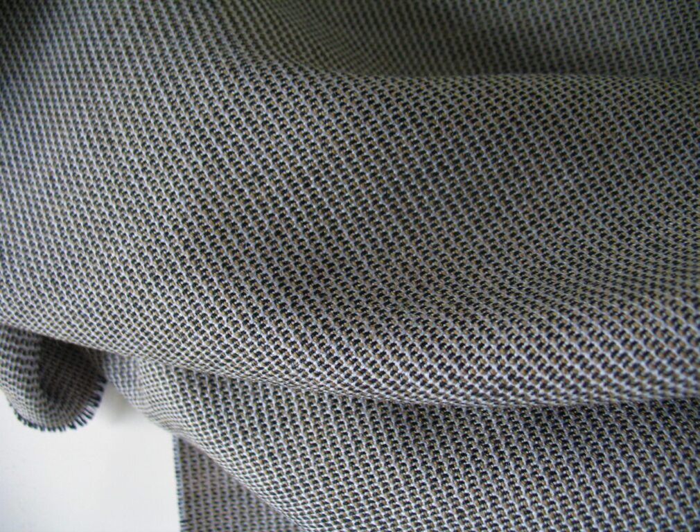 Kvadrat Umami beige, black, cream, mottled
