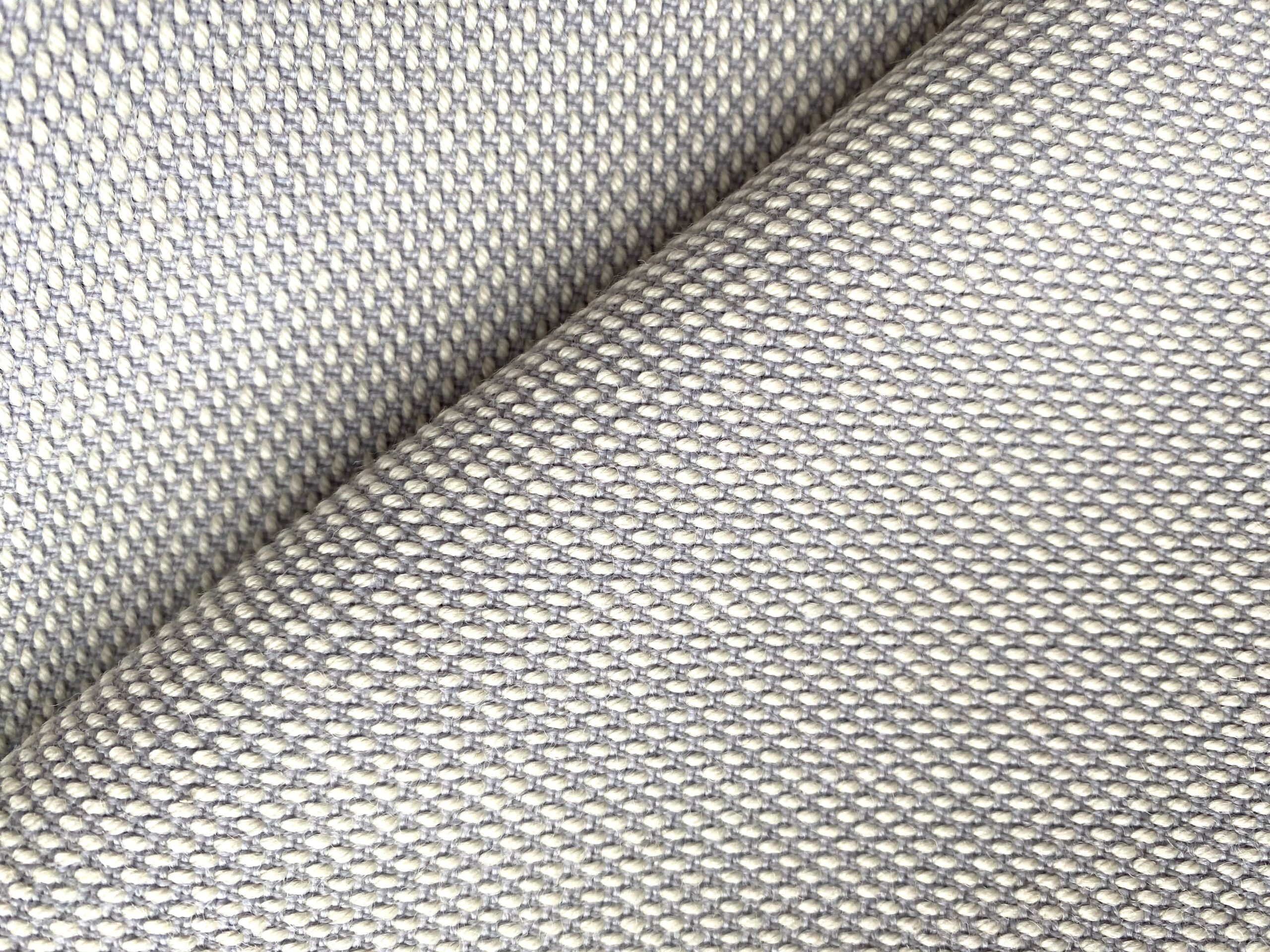 Kvadrat Steelcut Trio 3 105 cream white blue-lilac