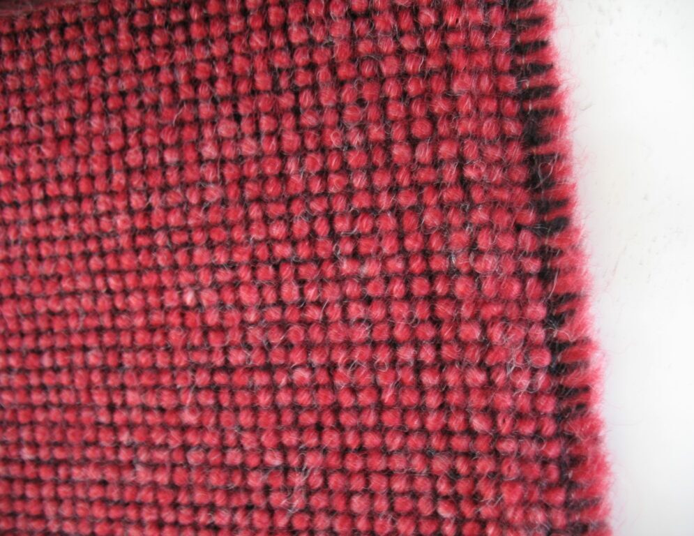 De Ploeg Andes 11 dark pink black