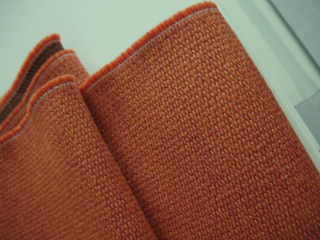 Kvadrat Balder 3 725 soft orange melange