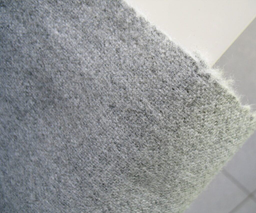 Gudbrandsdalens Bardal 110 light grey