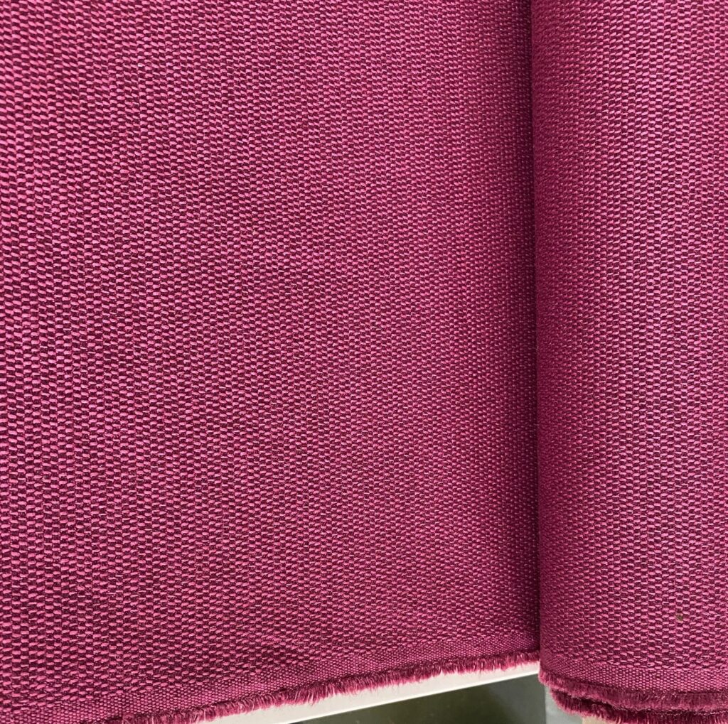 Messenger Maharam 067 Aster pink