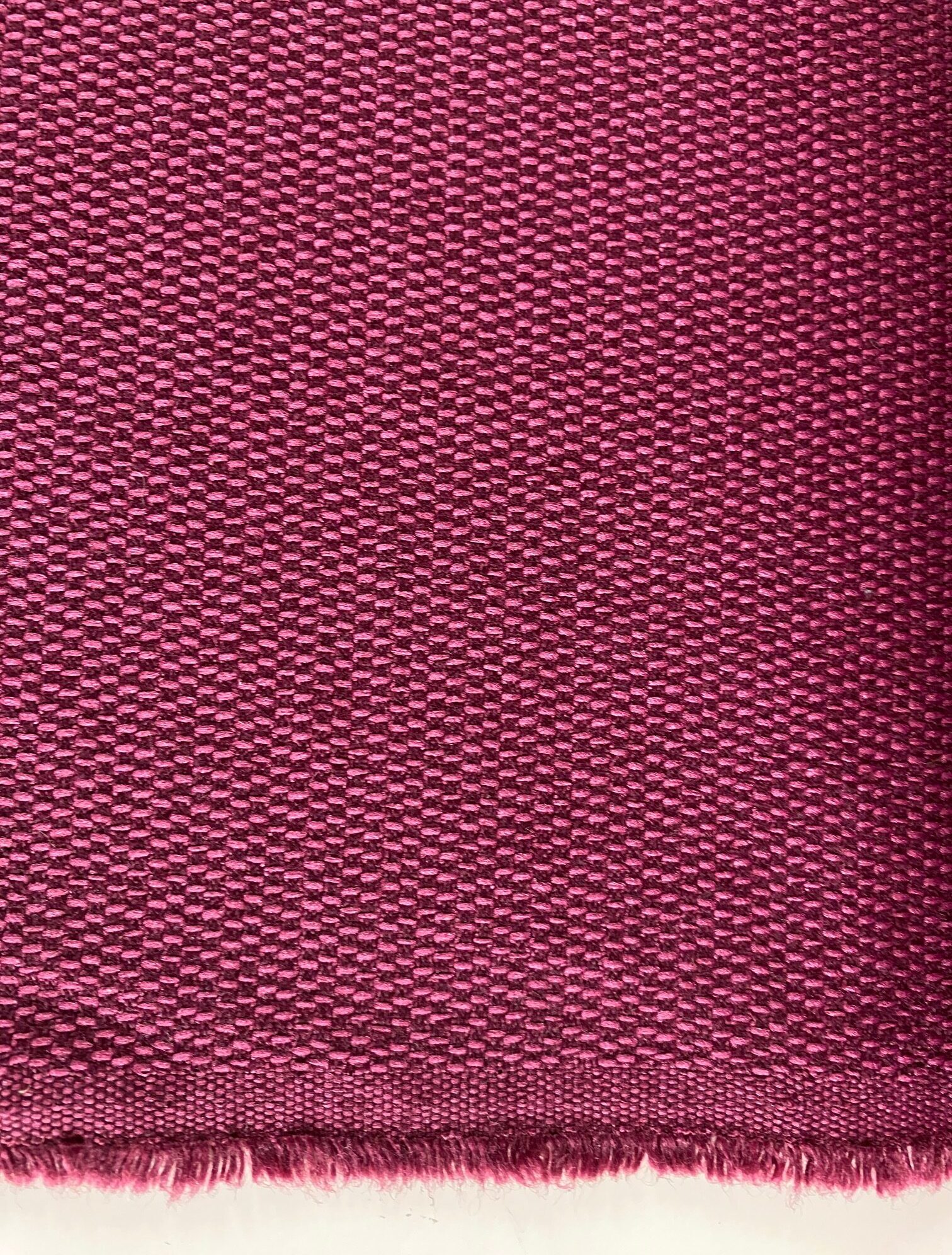 Messenger Maharam 067 Aster pink